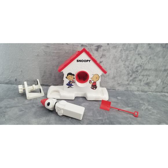 Snoopy Snow Cone Maker with scoop/shovel - Picture 2 of 11